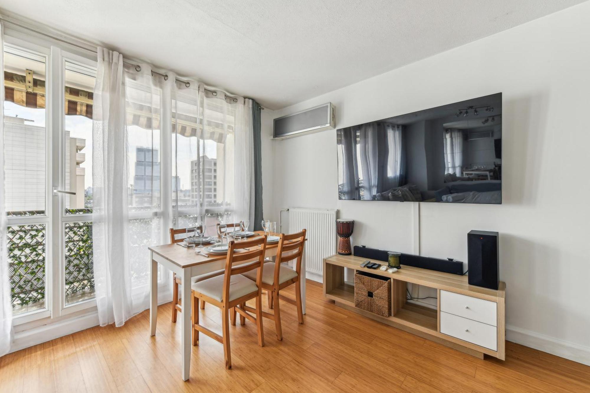 Chic And Comfortable Apart With Balcony Λεβαλουά Περέ Εξωτερικό φωτογραφία