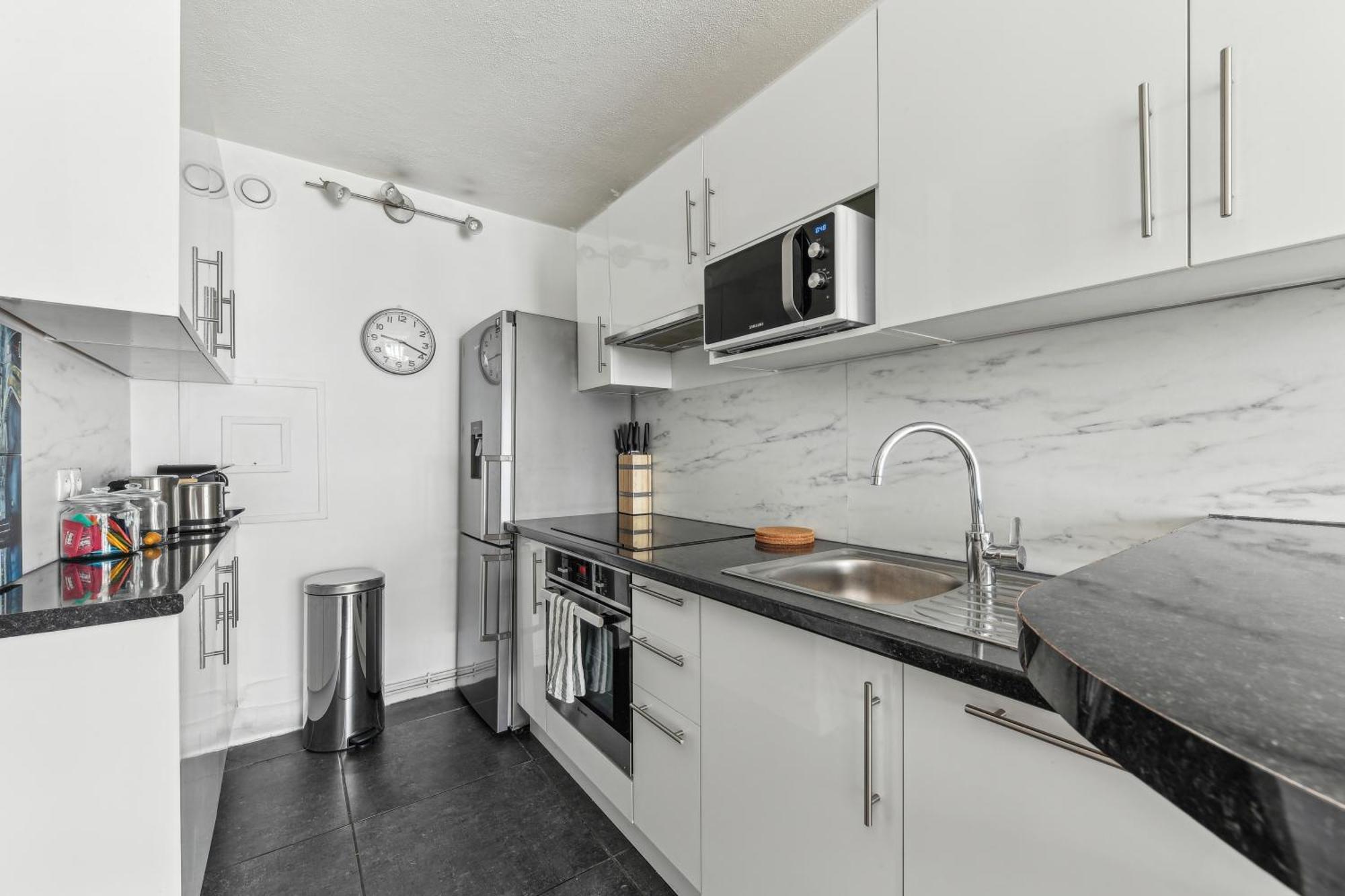 Chic And Comfortable Apart With Balcony Λεβαλουά Περέ Εξωτερικό φωτογραφία