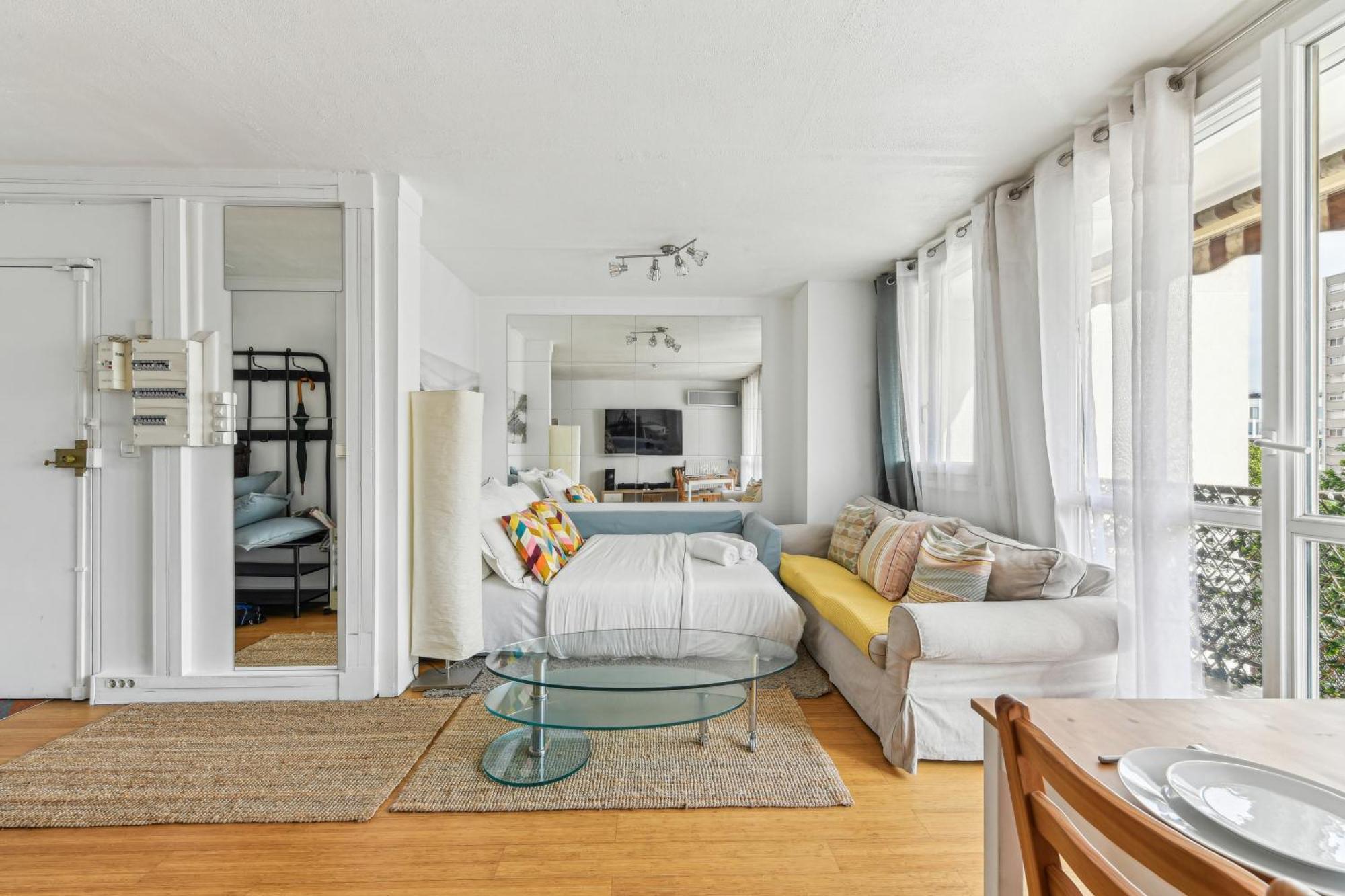 Chic And Comfortable Apart With Balcony Λεβαλουά Περέ Εξωτερικό φωτογραφία